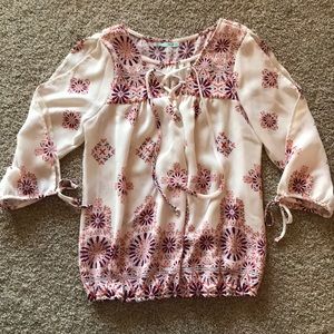 Cold shoulder summer top